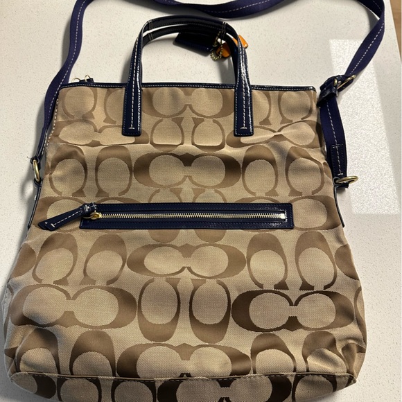 Coach side bag - Picture 3 of 9